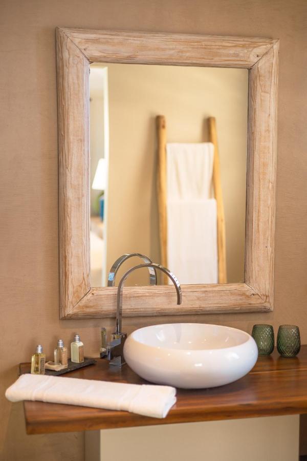 Karibuni Boutique Hotel (Adults Only) Cul de Sac Luaran gambar