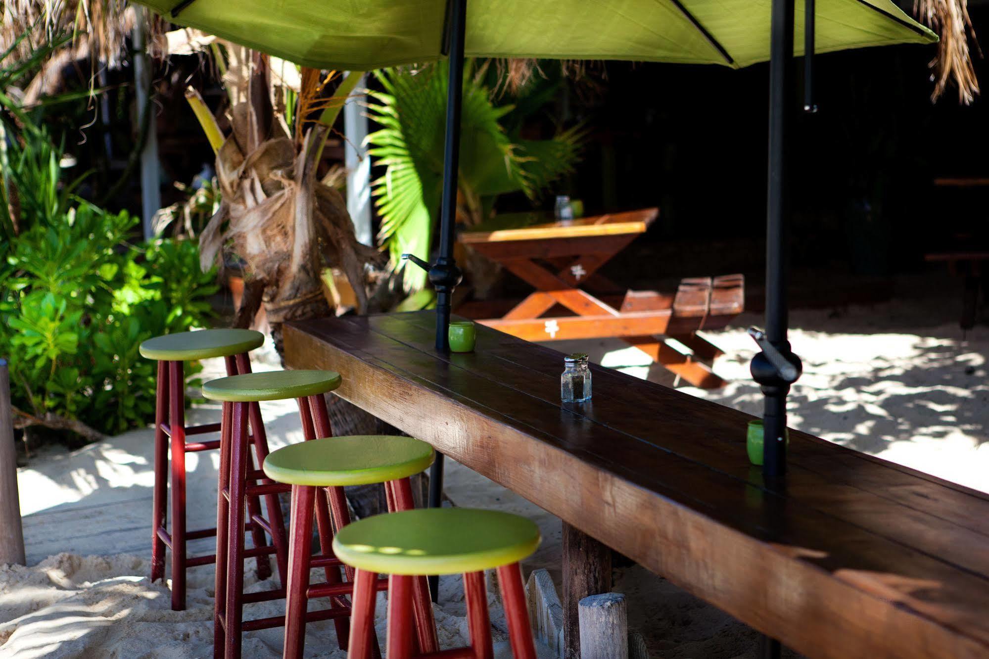 Karibuni Boutique Hotel (Adults Only) Cul de Sac Luaran gambar